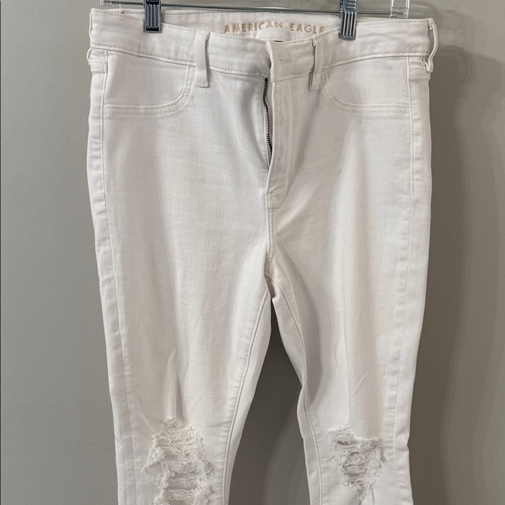 American Eagle Outfitters Women's White Distressed Jeggings